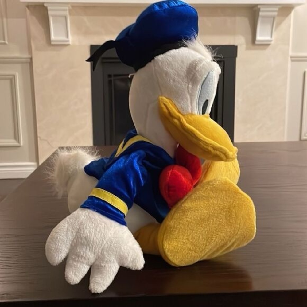 Disney Store Donald Duck Soft Plush Toy Stuffed Animal Great Condition 13" tall - Picture 2 of 4